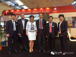 寧波如意攜“德國IF大獎、紅點獎”產(chǎn)品絕贊亮相2016德國漢諾威CeMAT展會