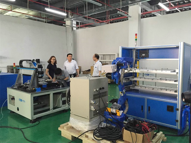 深圳市儀表及自動(dòng)化協(xié)會錢會長一行考察拓野機(jī)器人