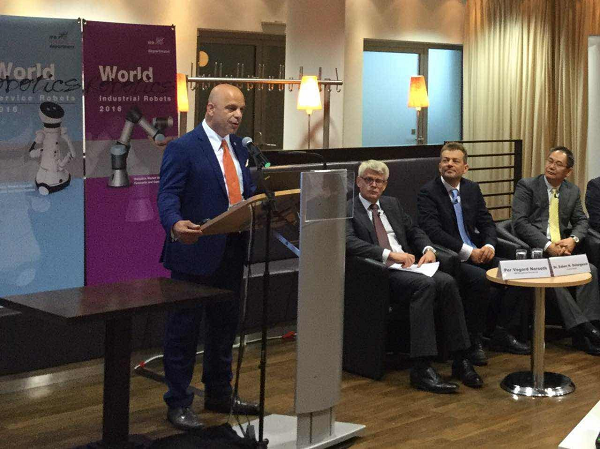 IFR發(fā)布全球工業(yè)機(jī)器人市場(chǎng)數(shù)據(jù)