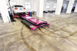“網(wǎng)紅”停車機器人實現(xiàn)2分鐘全自動停取車
