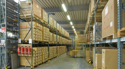 海康威視自主研發(fā)出領(lǐng)先的機(jī)器人智能倉儲(chǔ)物流系統(tǒng)