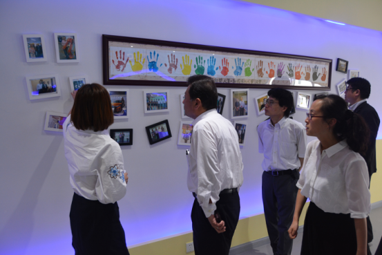 日本安川電機部長蒞臨拓野機器人進行工作指導(dǎo)