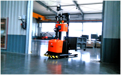 艾吉威無(wú)反射板激光叉車(chē)AGV：實(shí)現(xiàn)汽車(chē)零部件整廠智能調(diào)度