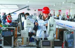 首屆工業(yè)機(jī)器人技能大賽落幕