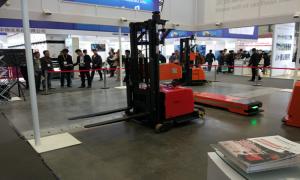 艾吉威無反射板激光自主導(dǎo)航AGV：滿足差異化的智能物流需求