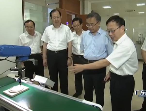 胡春華到國機智能調(diào)研：充分發(fā)揮央企在科技創(chuàng)新中的引領(lǐng)作用