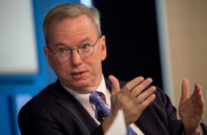 Alphabet董事長施密特：人類比機器人更可怕