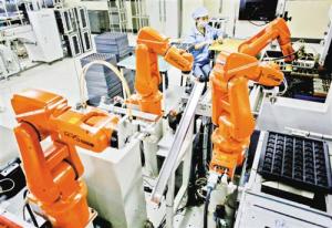 廣東推進(jìn)工業(yè)機(jī)器人進(jìn)集群 2017年應(yīng)用機(jī)器人將超8萬(wàn)臺(tái)