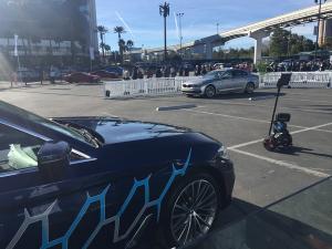 迎客智能泊車機器人 賽格威機器人來了