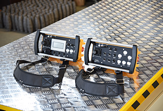 麥克納姆輪全向車 工件搬運(yùn) 車間物流解決方案