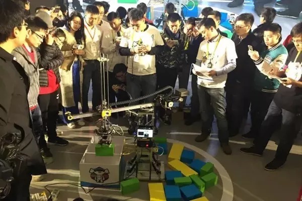 從機(jī)器人大賽看京東的人才野心