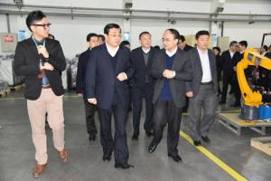 常州市市委書記費(fèi)高云、市委副書記市長丁純率團(tuán)蒞臨埃斯頓自動(dòng)化考察