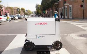 未來人類將怎樣看待現(xiàn)在的機器人