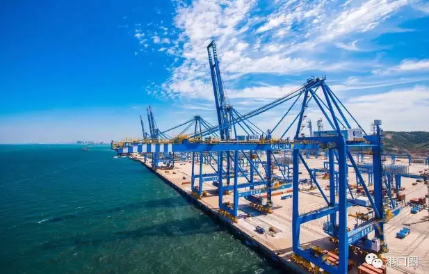 青島港全自動(dòng)化碼頭今日投運(yùn)，你想知道的一切都在這里