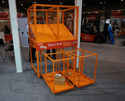 智能分揀柜成2017年蜂集萬(wàn)采快遞物流博覽會(huì)焦點(diǎn)