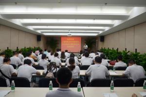 江西省會(huì)計(jì)領(lǐng)軍（后備）人才第二期學(xué)員蒞臨埃斯頓自動(dòng)化參觀交流