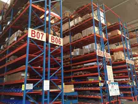 動進科技AGV小車引爆倉儲物流智能化