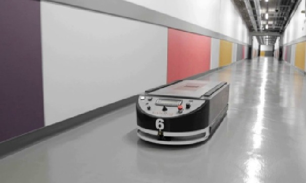 醫(yī)院里的移動搬運機器人