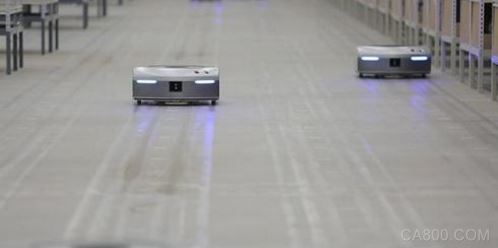 物流業(yè)智慧升級(jí) 快遞機(jī)器人使用密度將達(dá)每萬(wàn)人5臺(tái)左右