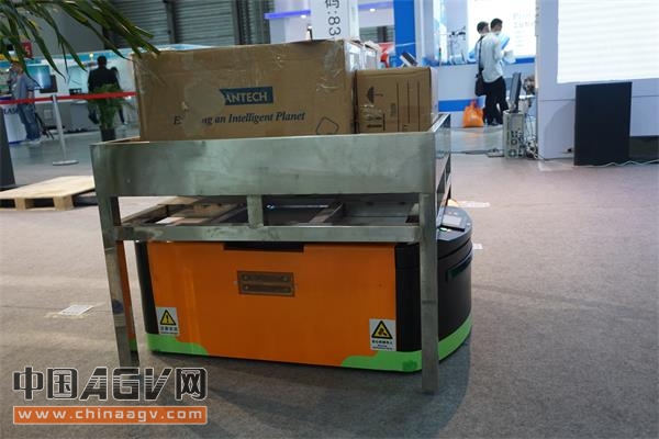 伺服電機(jī)全面解決AGV運(yùn)動(dòng)方案 助力行業(yè)發(fā)展