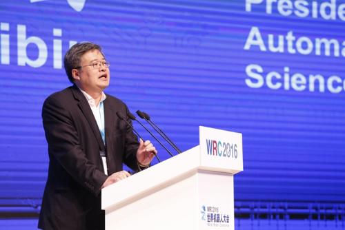 于海斌：機(jī)器人未來會像手機(jī)一樣，聯(lián)網(wǎng)很重要