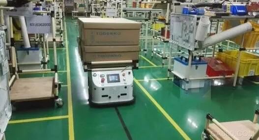 快遞物流遇上好年華，工控機(jī)助力AGV提升行業(yè)效率