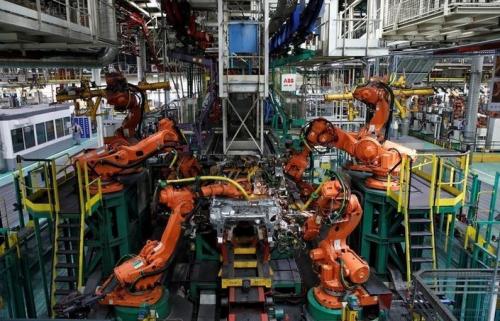 電子行業(yè)立下大功，去年工業(yè)機(jī)器人銷量大漲16%