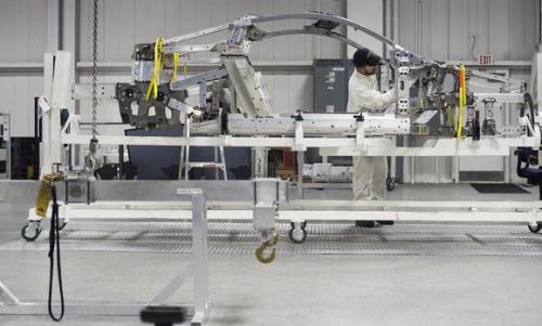 “人類觸感”優(yōu)勢(shì)明顯 汽車組裝廠人類工人多過機(jī)器人