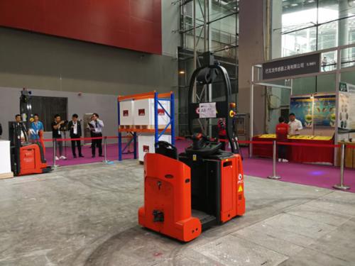 林德搬運(yùn)機(jī)器人揚(yáng)威廣州SIAF展