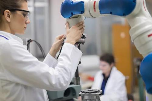 什么是協(xié)作機(jī)器人？