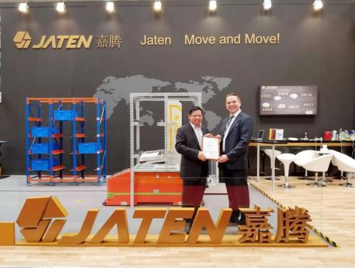 TüV萊茵在漢諾威為嘉騰頒發(fā)大中華區(qū)首張AGV無人搬運車歐盟CE認證證書