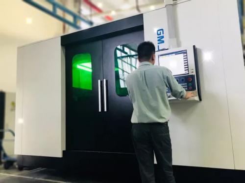 給力！格力智能裝備激光領(lǐng)域又一力作正式下線。