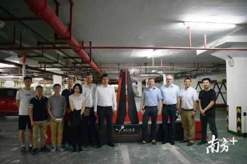 這項(xiàng)黑科技讓停車不再難，連德國(guó)大眾的科學(xué)家都來(lái)點(diǎn)贊