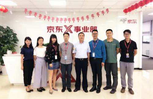 從內(nèi)部驅(qū)動(dòng)到全面開放，京東物流機(jī)器人邁向?qū)ν赓x能之路