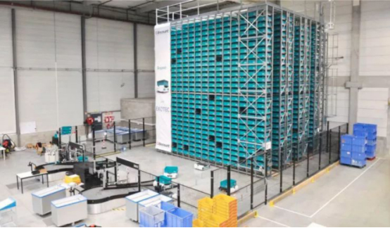 法國AGV還能這么跑——工業(yè)機器人Skypod