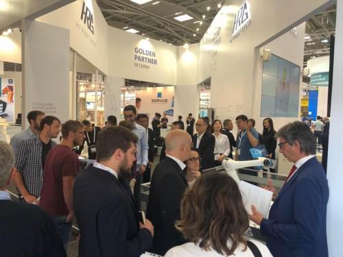 哈工大機(jī)器人集團(tuán)（HRG）亮相德國(guó)AUTOMATICA2018