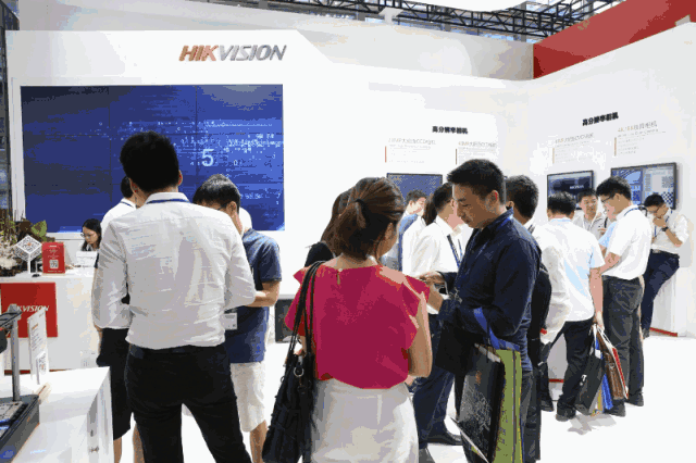 高分辨視覺/3D視覺/AI視覺… ?？禉C(jī)器人三大主題展區(qū)全面點(diǎn)亮VisionChina