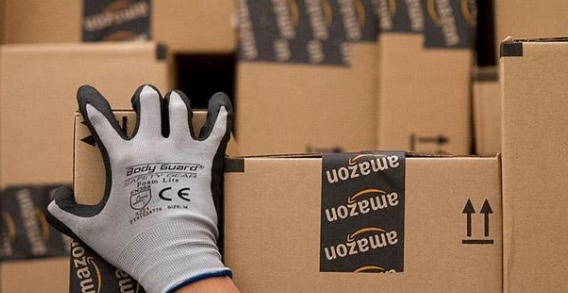 引進(jìn) 45000 個(gè)機(jī)器人的亞馬遜 正推動(dòng)一場智能倉儲(chǔ)的革命