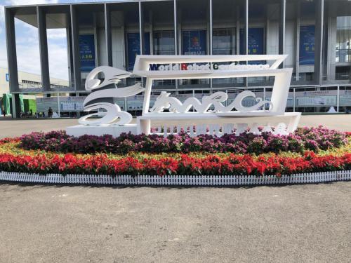 2018世界機(jī)器人大會(huì) 擎朗機(jī)器人新品無(wú)人配送機(jī)器人全球首發(fā)