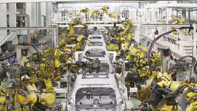 生產(chǎn)工業(yè)機(jī)器人最多的七個(gè)城市，上海遙遙領(lǐng)先蕪湖異軍突起！