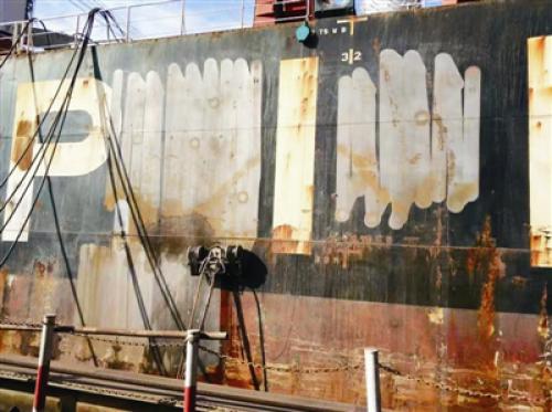 浙大新研制的 爬壁機器人有辦法 清除遠洋船舶表面的各種“臟兮兮”