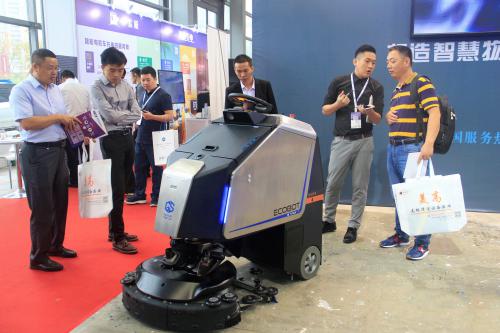 降本與提效兼顧？物業(yè)領(lǐng)域認(rèn)為機(jī)器人可以做到