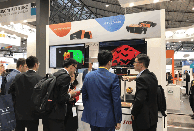 斯圖加特VISION一線探訪 ?？禉C器人新品首秀詮釋機器視覺新趨勢