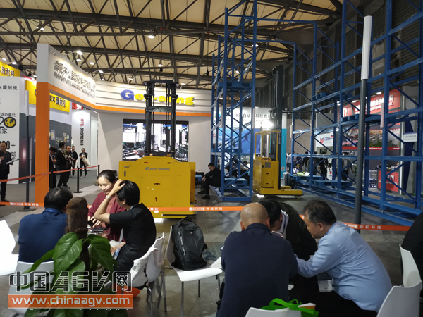 井松在CeMAT ASIA首日斬獲百臺(tái)大訂單 打響智能物流之戰(zhàn)