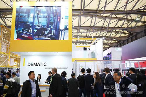 德馬泰克地鏈輸送系統(tǒng)引領(lǐng)場內(nèi)搬運新變革