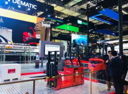 進(jìn)博會(huì)開(kāi)幕！又見(jiàn)林德紅！