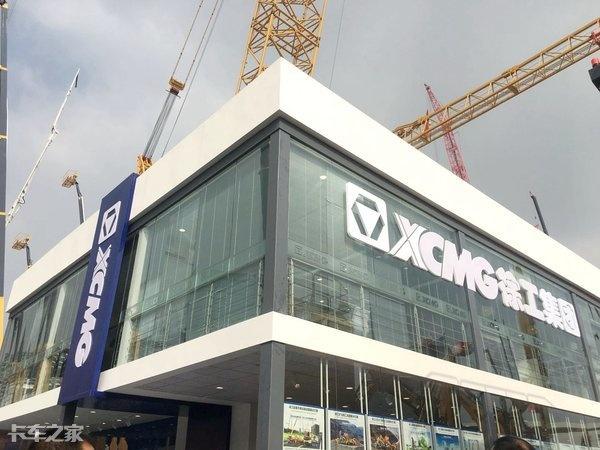 礦區(qū)運(yùn)輸司機(jī)或?qū)⒈惶鎿Q，徐工無人駕駛礦車亮相2018上海寶馬展