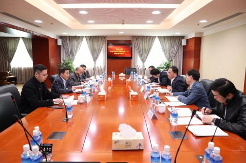 中國(guó)交建副總裁文崗調(diào)研ZPMC