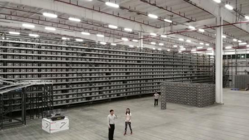 唯品會品駿快遞提升服務(wù)品質(zhì)助力特賣大會