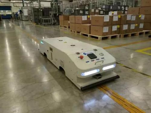AGV小車的使用優(yōu)勢是什么？